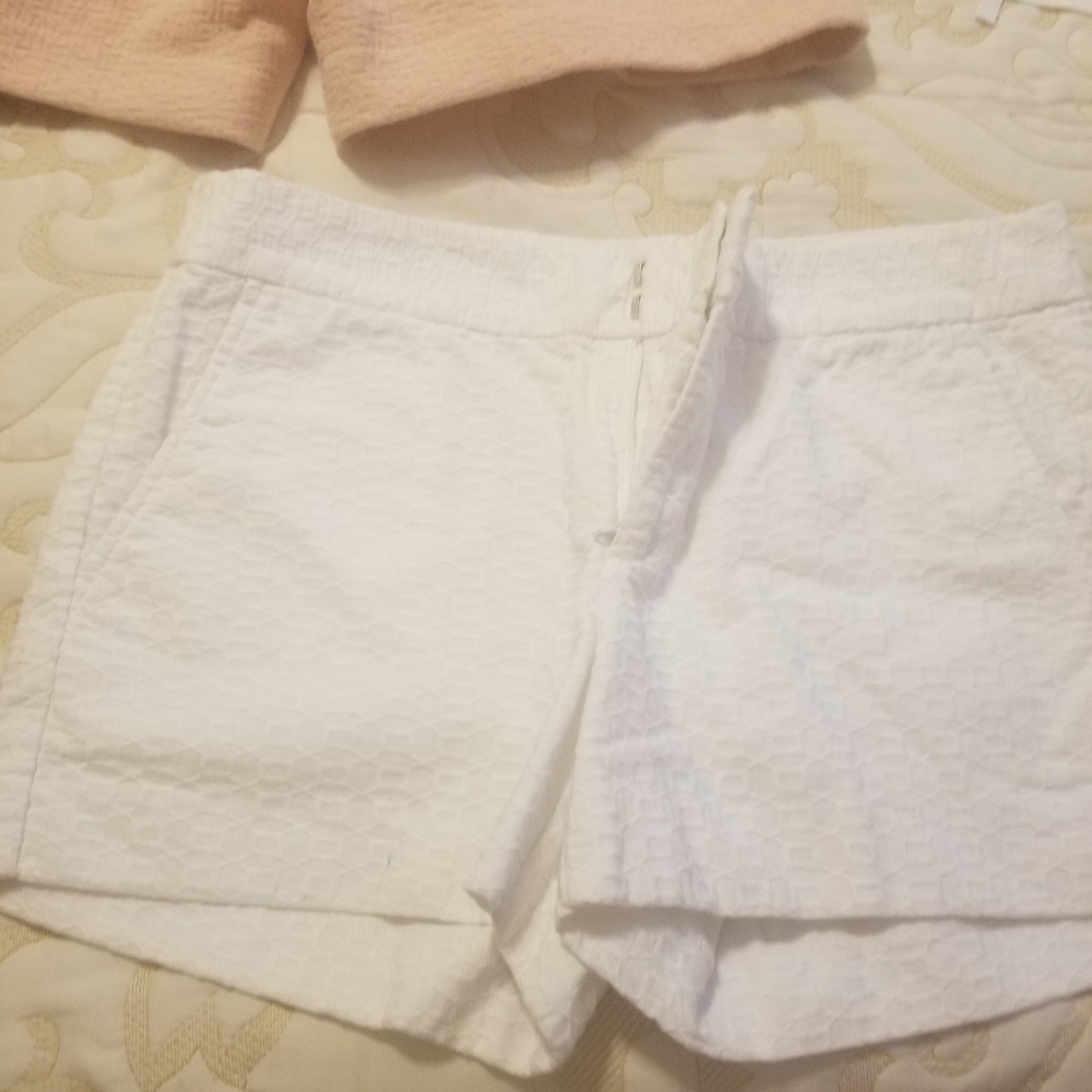 Shorts - Picture 2 of 6